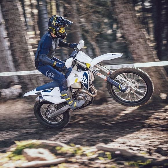 Meet your Posher, Cam - Picture 1 of 1